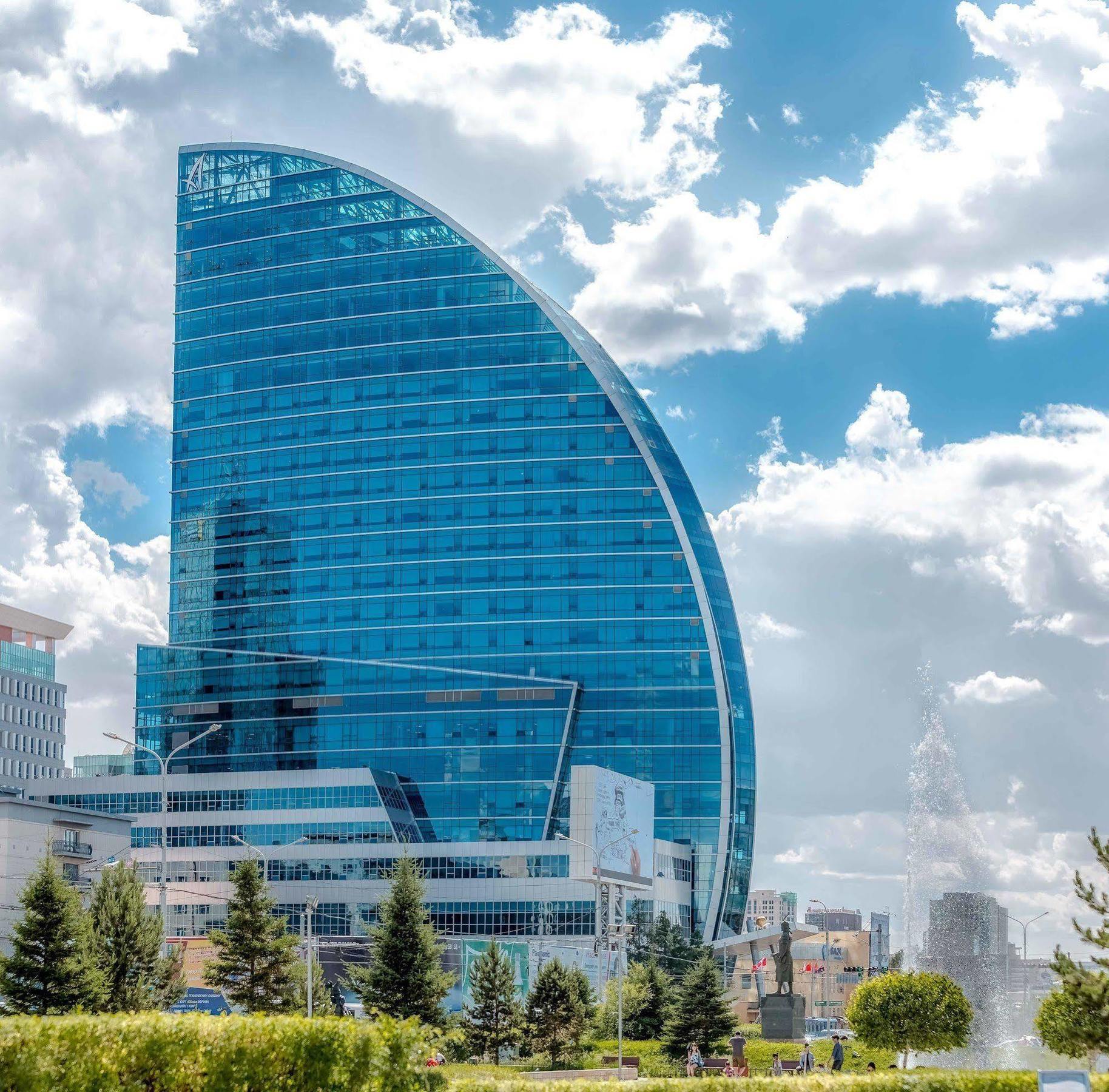 The Blue Sky Hotel And Tower Улан-Батор Екстер'єр фото